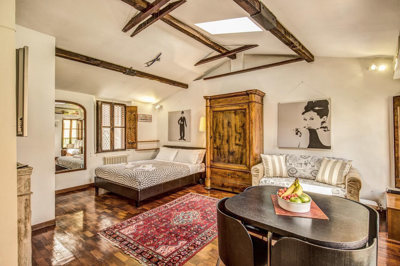 HomeHouse Garofano - Rione Monti - Colosseum Roma Esterno foto