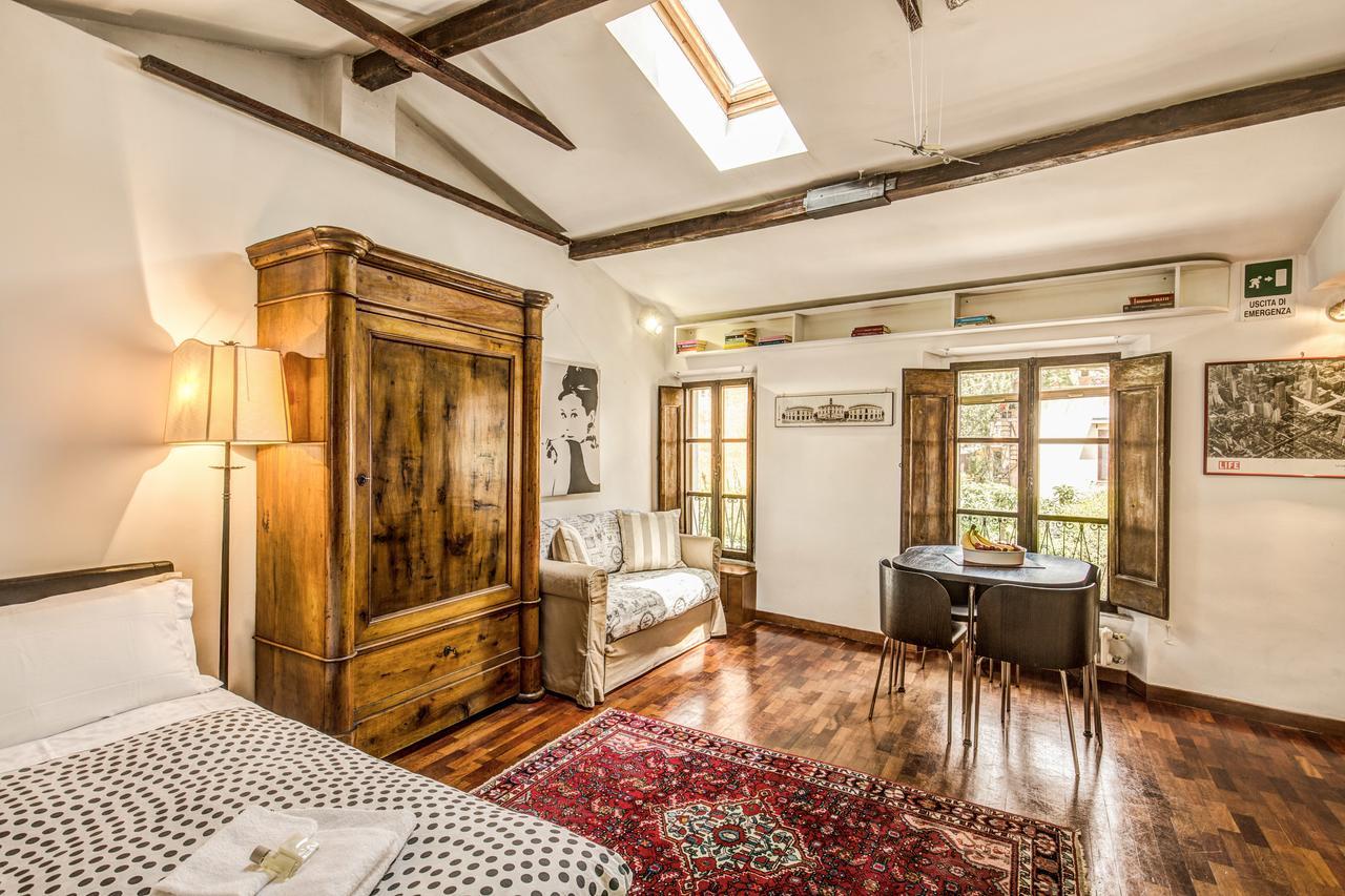 HomeHouse Garofano - Rione Monti - Colosseum Roma Esterno foto